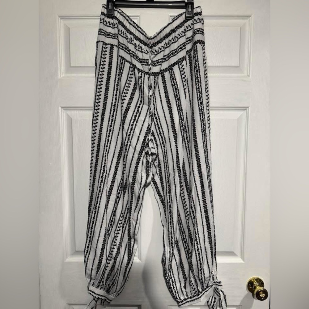 SHEIN Monochrome Patterned Wide Leg Pants